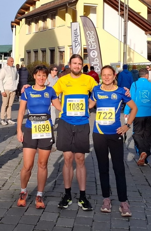 Das 27-km-Trio der LG Passau (v.li.) Marion Krautloher,  Tobias Kienzler und Gaby Kopfinger